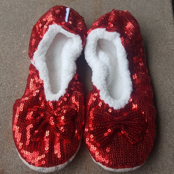 snoozies ruby red slippers
